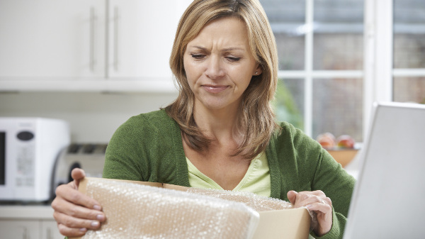 Wenn im Paket nur Ziegelsteine ankommen.