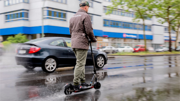 E-Scooter auf der Straße