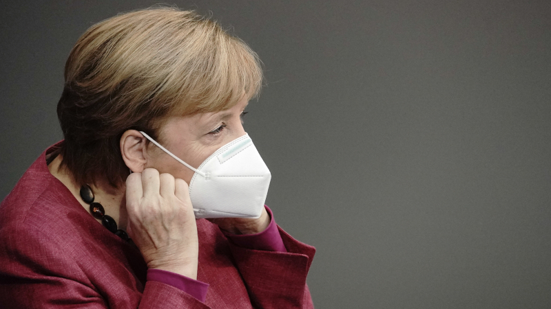Merkel mit Maske