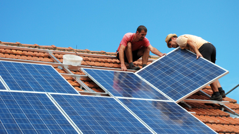 Strom vom Dach: Lohnt sich eine eigene Photovoltaikanlage? I Ökochecker SWR  