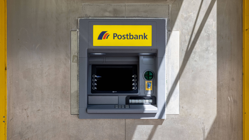 Geldautomat der Postbank